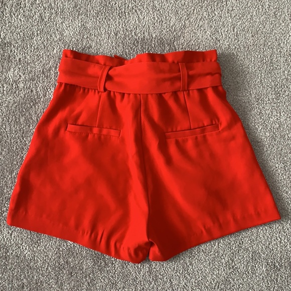 Red paperbag short - Picture 2 of 2